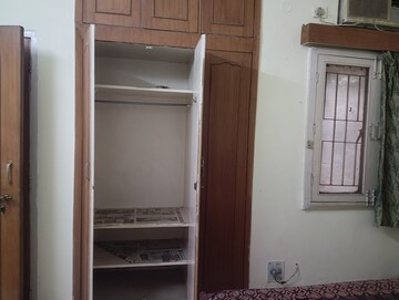 Room in 3 BHK Apartment at Kalkaji – for Sale