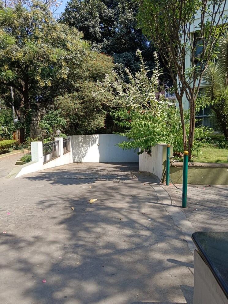 Balcony, rt nagar 3 Bedroom 1620 Sq.Ft. Apartment In Rt Nagar Bangalore 7788173