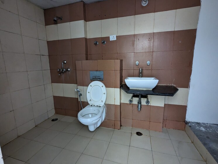 Bathroom, mahagun-mywoods 3 Bedroom 948 Sq.Ft. Apartment In Sector 16c Greater Noida Greater Noida 7788195