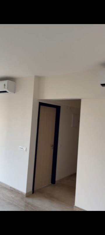 Room in 2 BHK Apartment at L&T Emerald Isle, Powai – for Sale