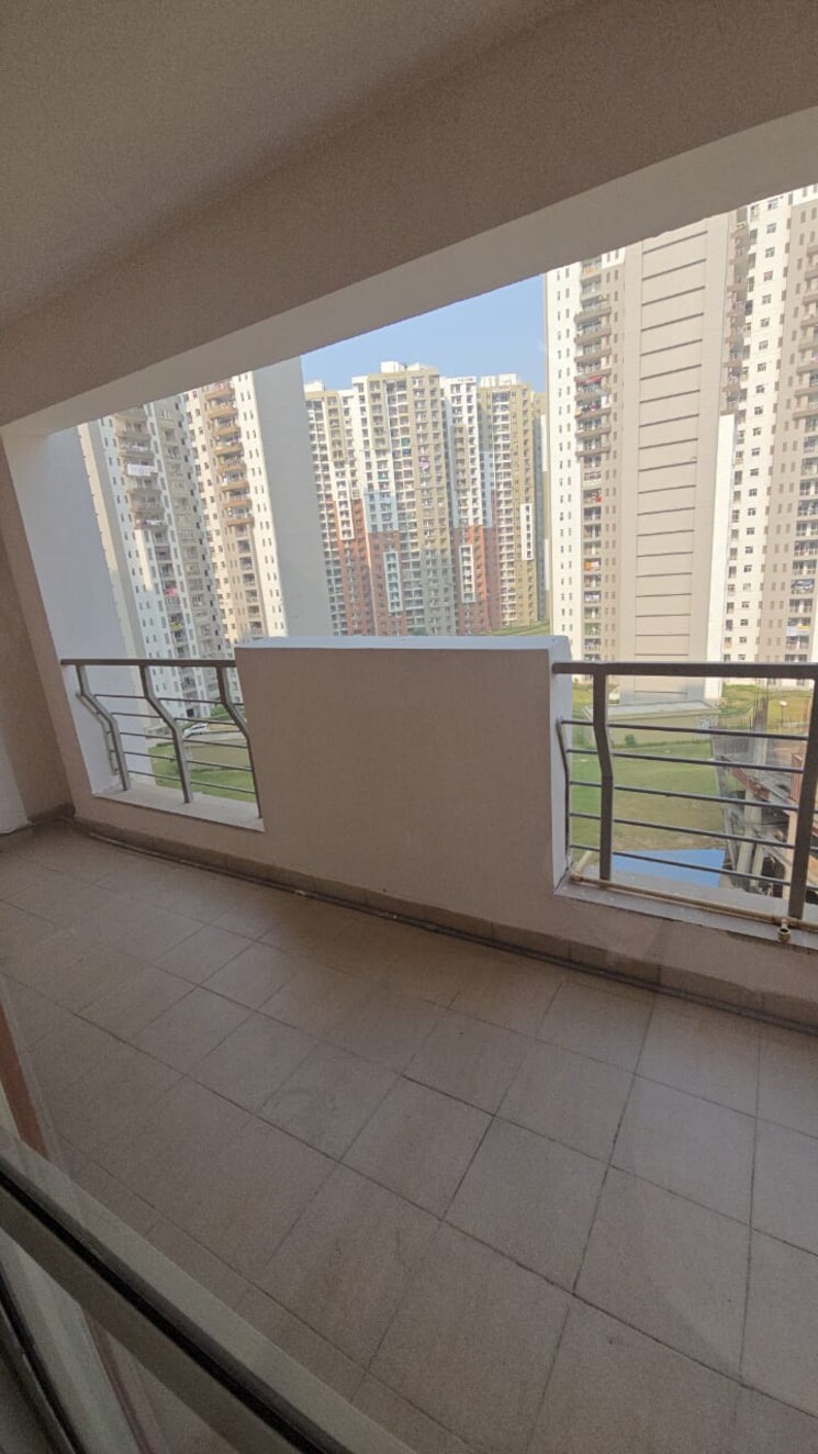 Balcony, the-3c-lotus-panache 3.5 Bedroom 2250 Sq.Ft. Apartment In Sector 110 Noida 7788298