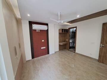 Room in 4 BHK Builder Floor at Chitra Vihar – for Sale