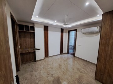 Room in 4 BHK Builder Floor at Chitra Vihar – for Sale