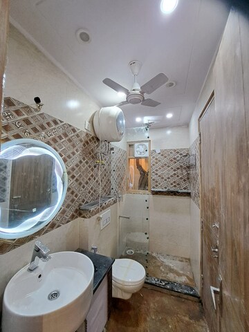 Bathroom in 4 BHK Builder Floor at Chitra Vihar – for Sale