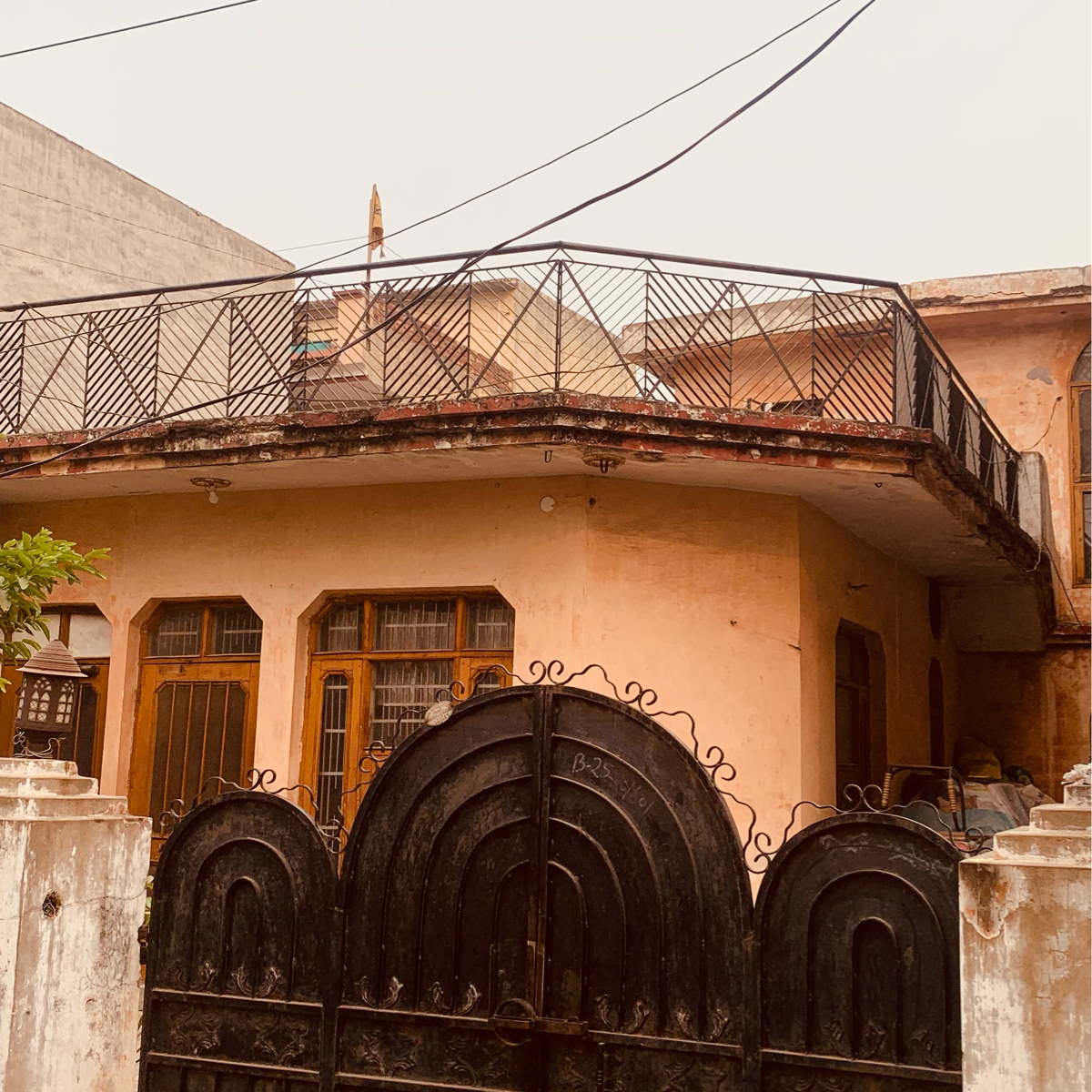 3.5 BHK + Pooja Room,Study Room,Extra Room Independent House For Sale in Gee Associates 