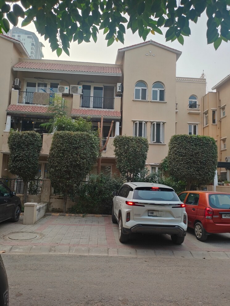 Exterior View, emaar-mgf-emerald-hills 4 Bedroom 1800 Sq.Ft. Apartment In Sector 65 Gurgaon 7788613