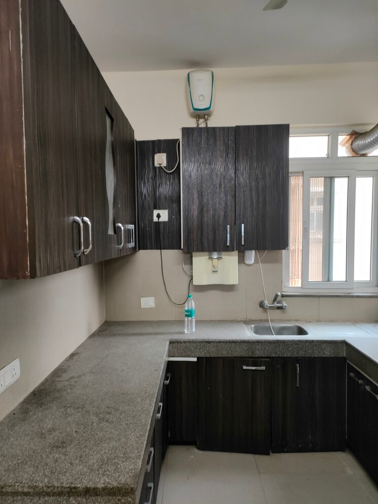 Kitchen, emaar-mgf-emerald-hills 4 Bedroom 1800 Sq.Ft. Apartment In Sector 65 Gurgaon 7788613