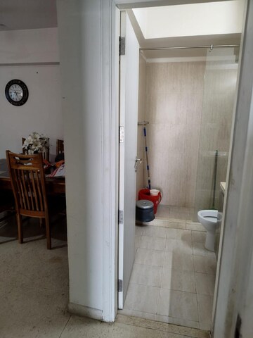 Bathroom in 3 BHK Apartment at DLF The Skycourt, Sector 86 – for Sale