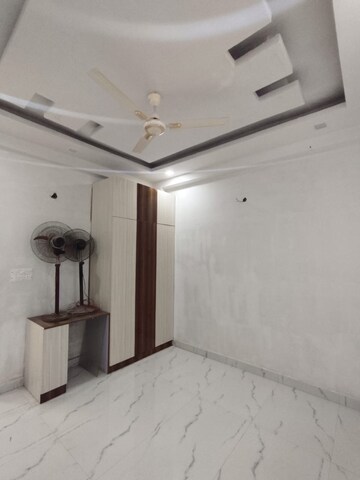 Room in 2 BHK Builder Floor at Upsidc Site B – for Sale