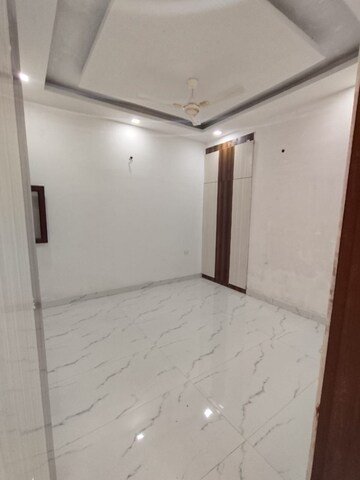 Room in 3 BHK Builder Floor at Upsidc Site B – for Sale