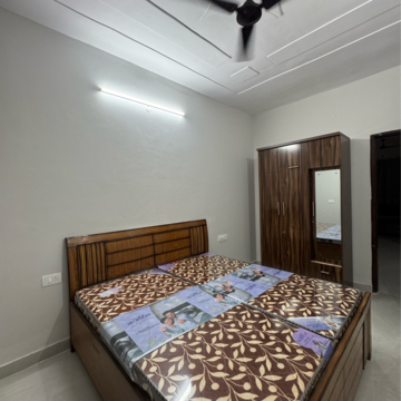 Bedroom in 2 BHK Apartment at Kharar Road – for Rent