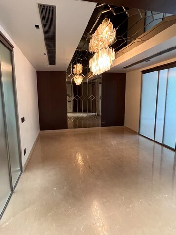 Room in 4 BHK Builder Floor at Sushant Lok I – for Sale