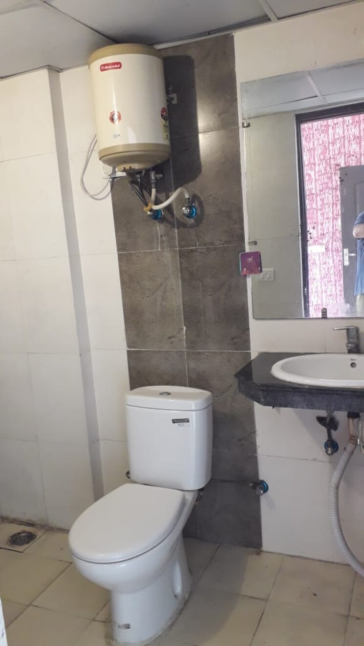 Bathroom, nimbus-the-hyde-park 3 Bedroom 1320 Sq.Ft. Apartment In Sector 78 Noida 7788711