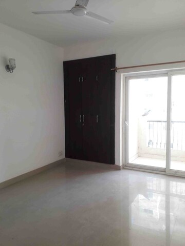 3 BHK Apartment For Rent in Nimbus The Hyde park, Sector 78