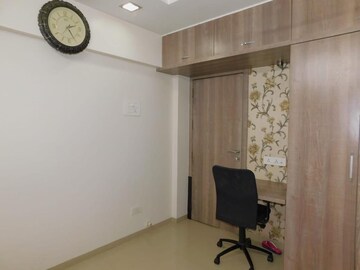 Room in 6 BHK Apartment at Grande View 7 Phase 1, Ambegaon Budruk – for Sale