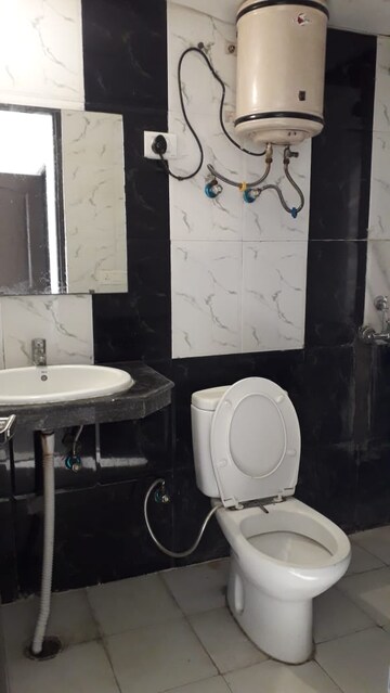 3 BHK Apartment For Rent in Nimbus The Hyde park, Sector 78