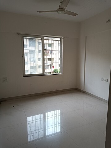 Room in 1 BHK Apartment at Grande View 7 Phase 3, Ambegaon Budruk – for Sale