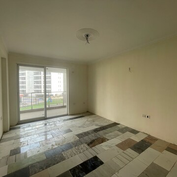 Room in 4 BHK Apartment at Pareena The Elite Residences, Gopalpur – for Sale
