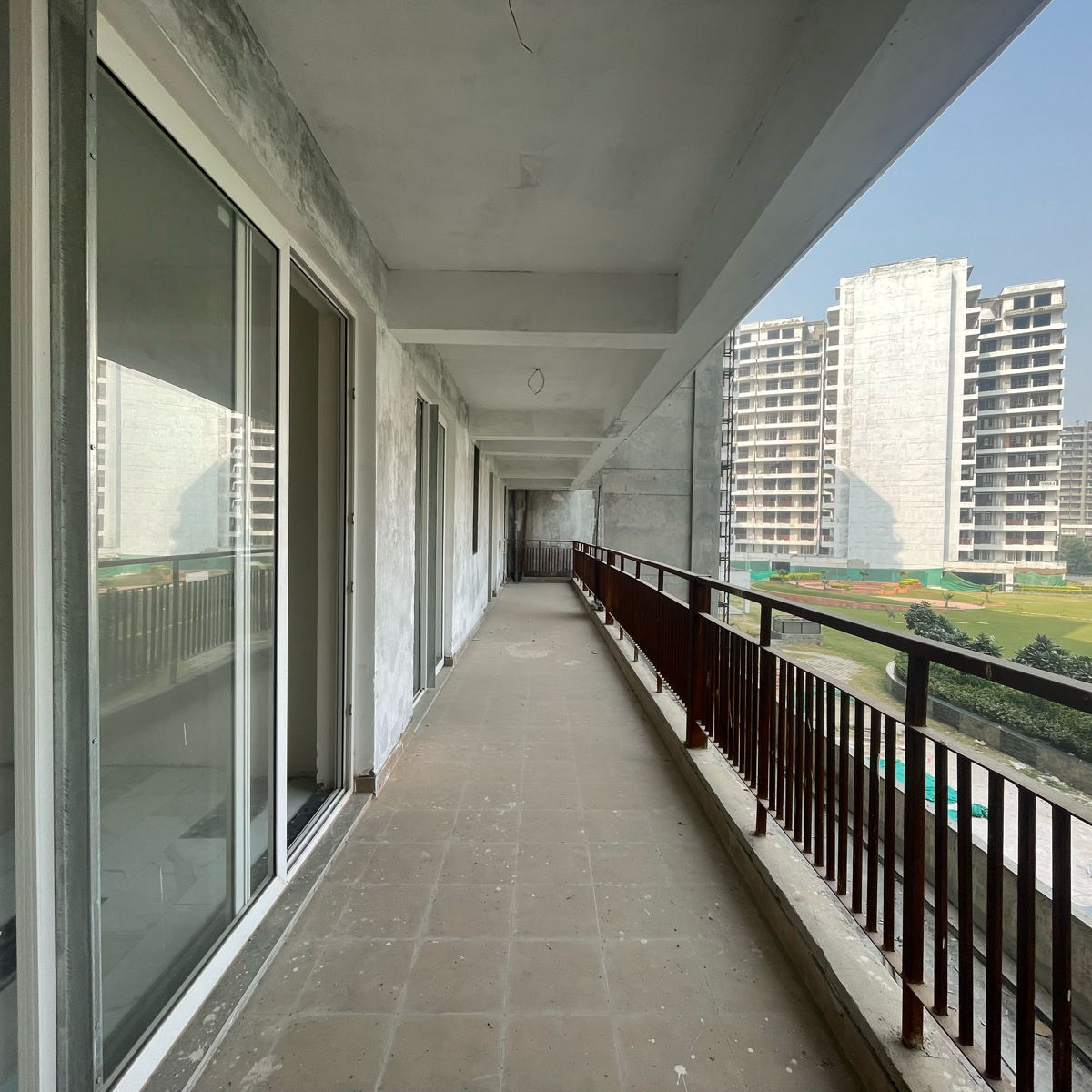 4 BHK + Servant Room,Extra Room Apartment For Sale in Pareena The Elite Residences