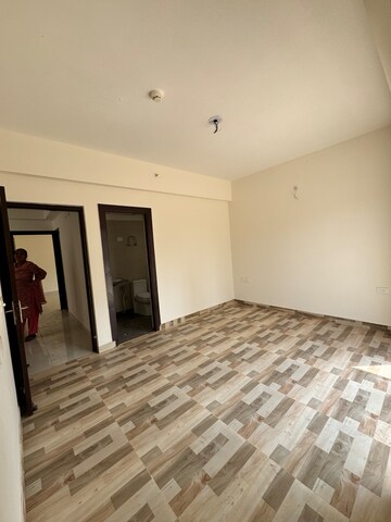 Room in 2 BHK Apartment at VVIP Mangal, Raj Nagar Extension – for Sale