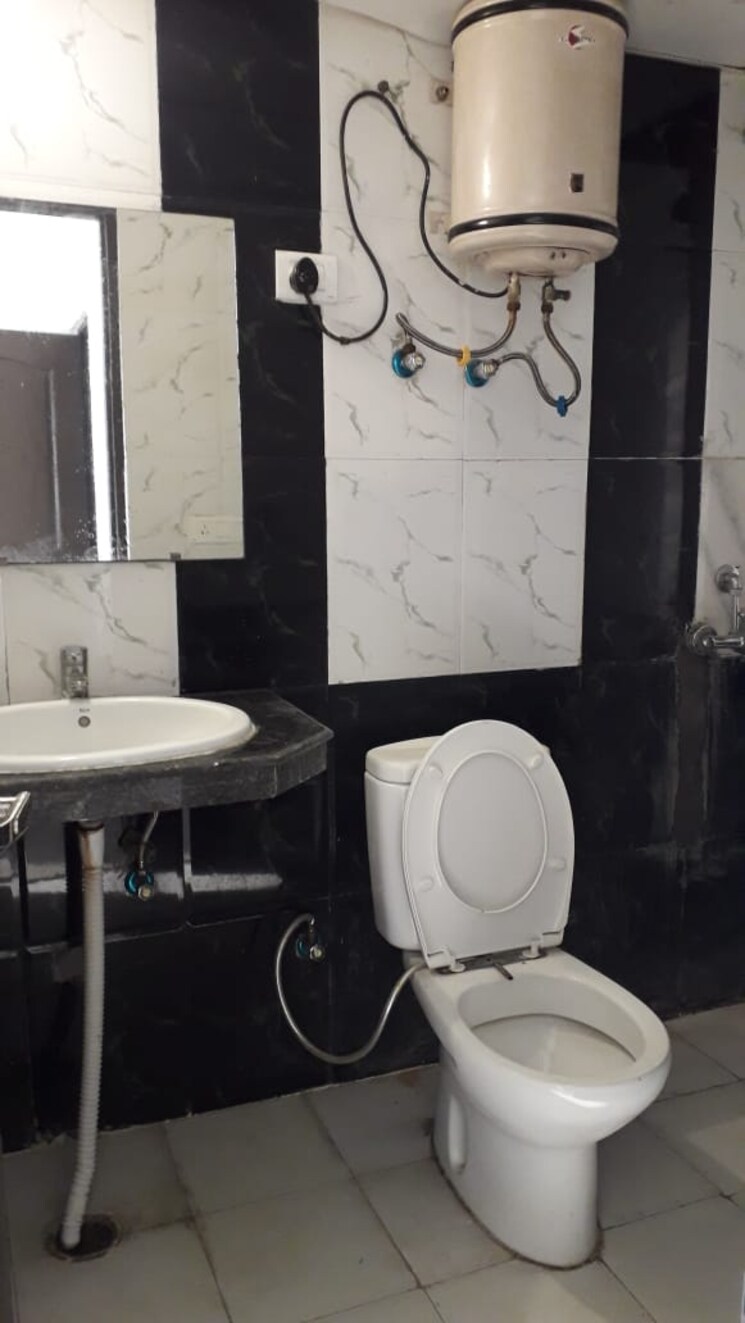 Master Bedroom, nimbus-the-hyde-park 3.5 Bedroom 1835 Sq.Ft. Apartment In Sector 78 Noida 7788907