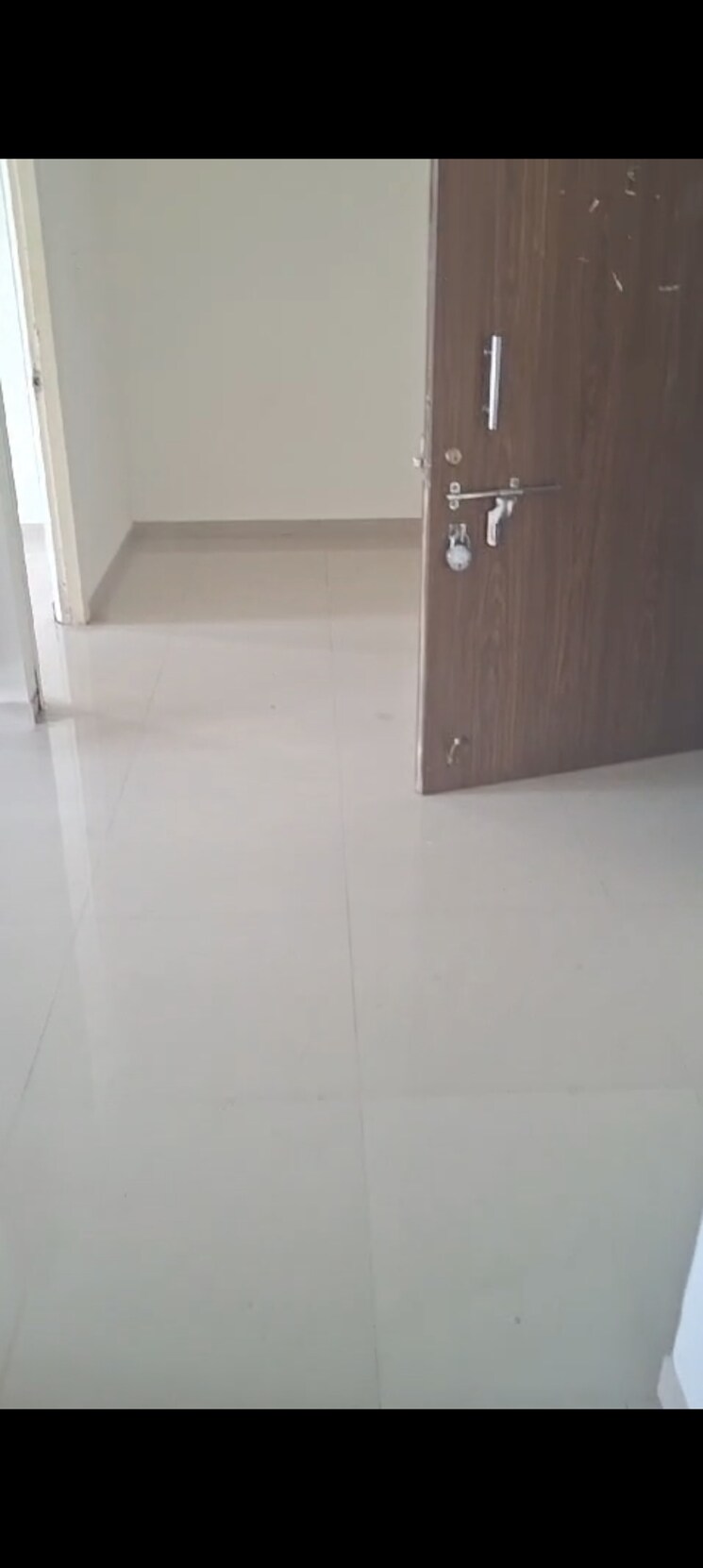 Living Room, city-view-building 1 Bedroom 450 Sq.Ft. Apartment In Worli Mumbai 7788936