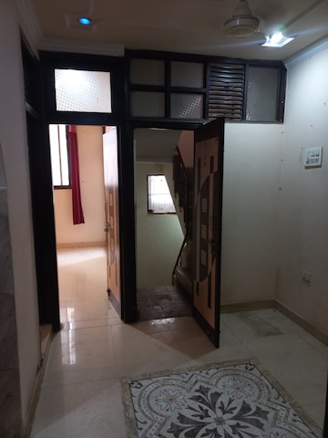 Room in 1.5 BHK Builder Floor at Mehrauli – for Rent