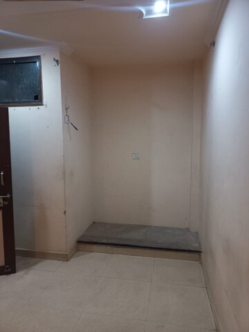 Room in 1.5 BHK Builder Floor at Mehrauli – for Rent