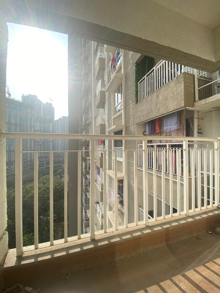 Balcony, lodha-amara 2 Bedroom 735 Sq.Ft. Apartment In Kolshet Road Thane 7789069