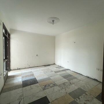 Room in 3 BHK Apartment at Cosmos Express 99, Gopalpur – for Sale