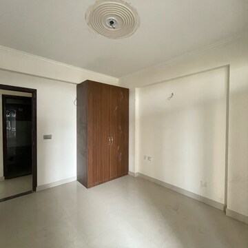Room in 3 BHK Apartment at Cosmos Express 99, Gopalpur – for Sale