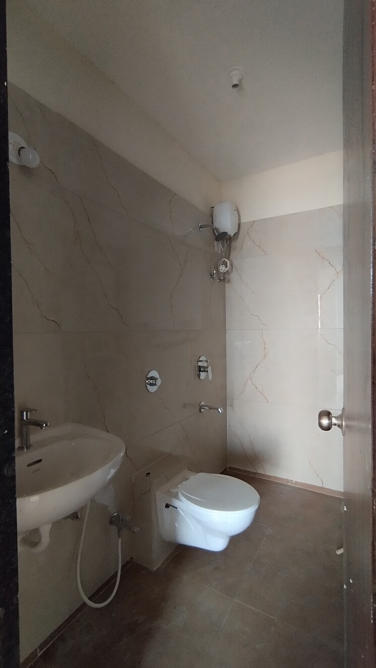 Bathroom, raunak-city-sector-4-d3 1 Bedroom 700 Sq.Ft. Apartment In Kalyan West Thane 7789194