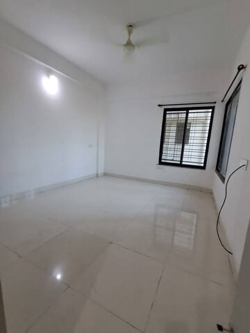 Room in 2 BHK Apartment at Wardha rd – for Sale