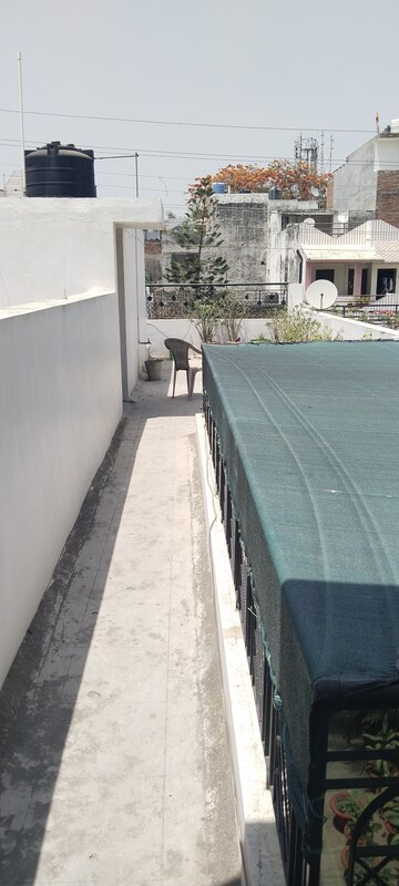 Balcony in 1 RK Builder Floor at Gomti Nagar – for Rent