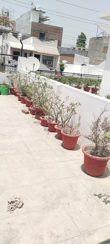 Balcony in 1 RK Builder Floor at Gomti Nagar – for Rent