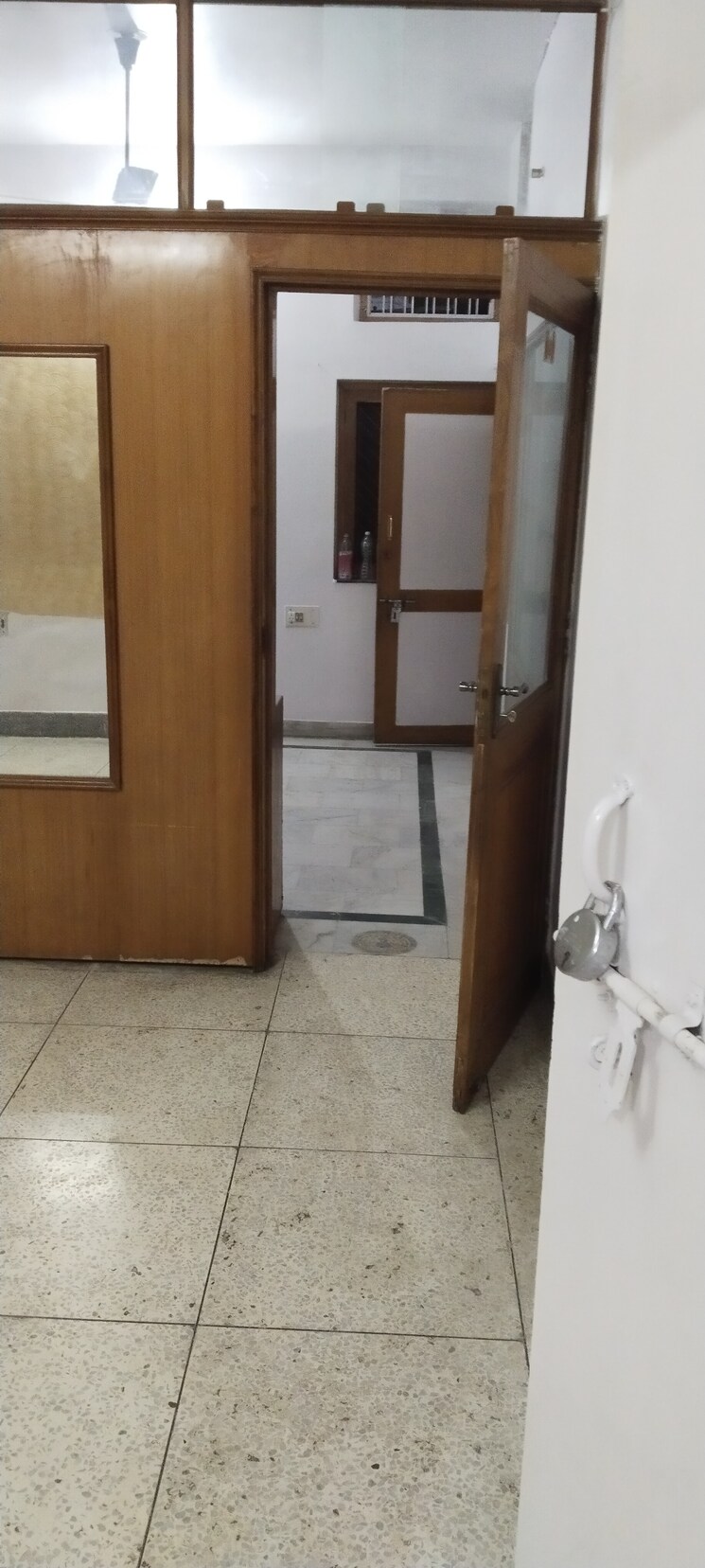 Room, gomti nagar 3 Bedroom 2000 Sq.Ft. Builder Floor In Gomti Nagar Lucknow 7789343