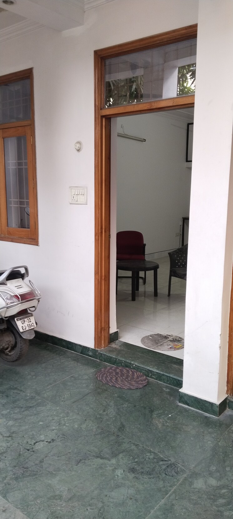  Parking, gomti nagar 3 Bedroom 2000 Sq.Ft. Builder Floor In Gomti Nagar Lucknow 7789343