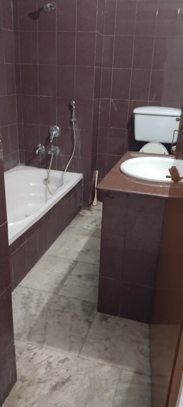 Bathroom in 2 BHK Builder Floor at Gomti Nagar – for Rent