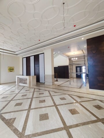 Parking in 3 BHK Apartment at Omaxe The Palace, Gomti Nagar – for Sale