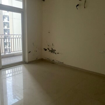 Room in 2 BHK Apartment at Sushma Green vista, Kishanpura – for Sale