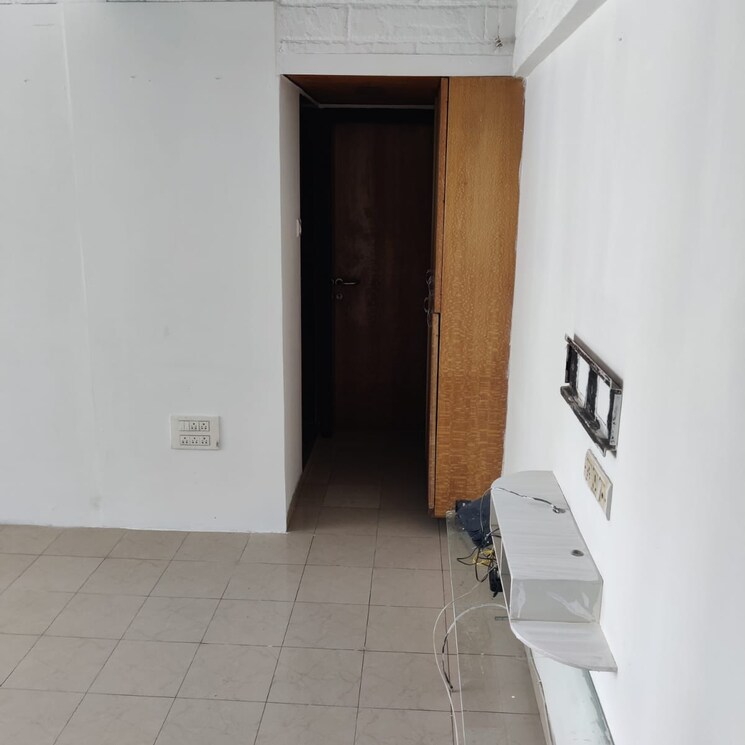 Bathroom, matru-ashish-chs-malabar-hill 1 Bedroom 550 Sq.Ft. Apartment In Simla Nagar Mumbai 7789426