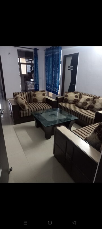 2 BHK Apartment For Rent in Uninav Heights Phase I, Raj Nagar Extension
