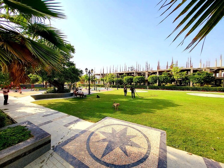 Garden, omaxe-kingston 4 Bedroom 2285 Sq.Ft. Apartment In Gomti Nagar Lucknow 7789552