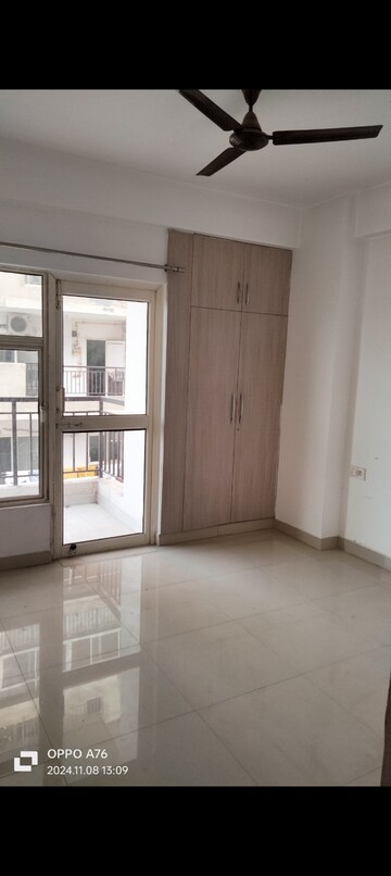 Room in 3 BHK Apartment at SCC Sapphire, Raj Nagar Extension – for Sale
