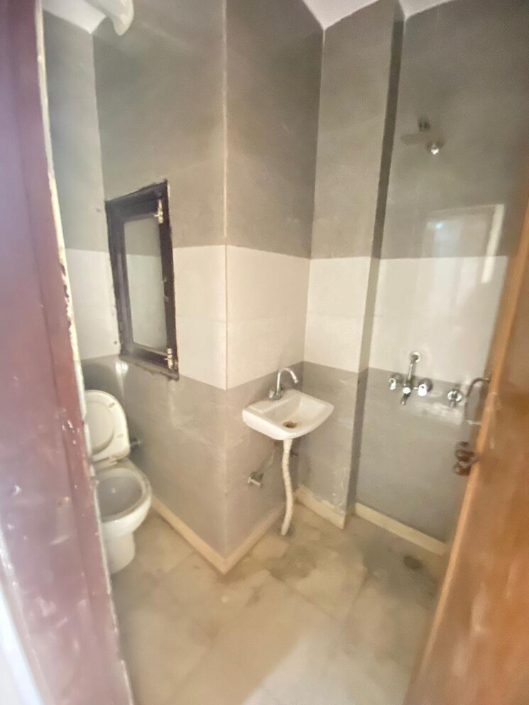 Master Bedroom, uttam nagar west 3 Bedroom 850 Sq.Ft. Builder Floor In Uttam Nagar West Delhi 7789563