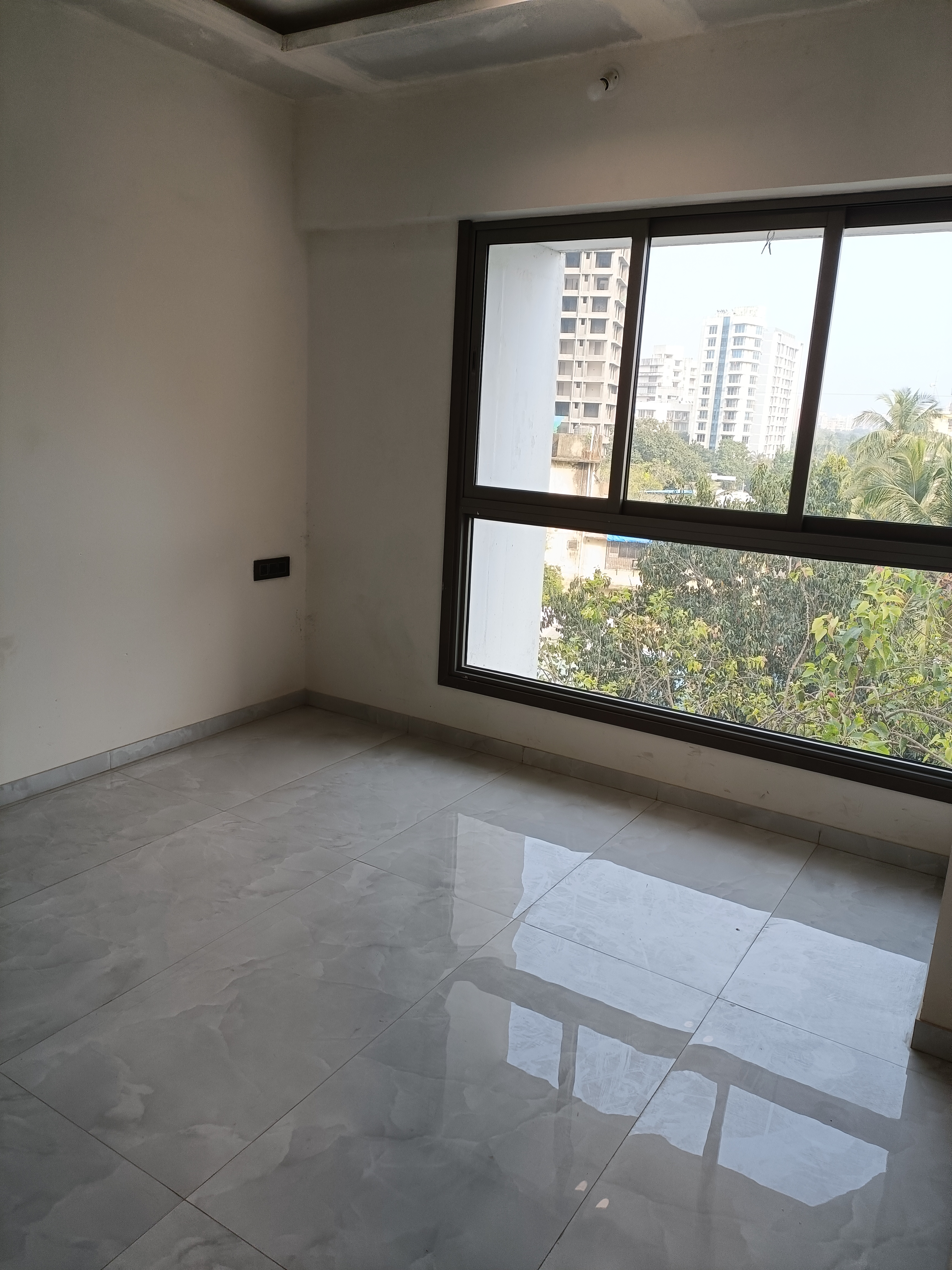2 BHK + Extra Room Apartment For Sale in Paradigm 71 Midtown