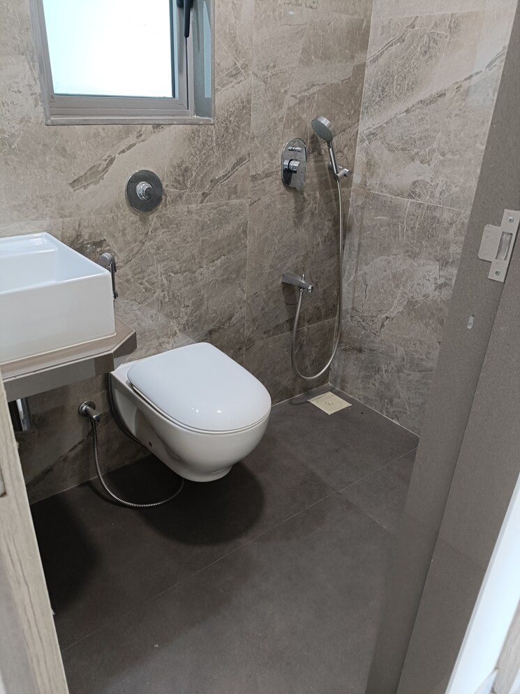 Bathroom, paradigm-71-midtown 2 Bedroom 569 Sq.Ft. Apartment In Chembur Mumbai 7789622