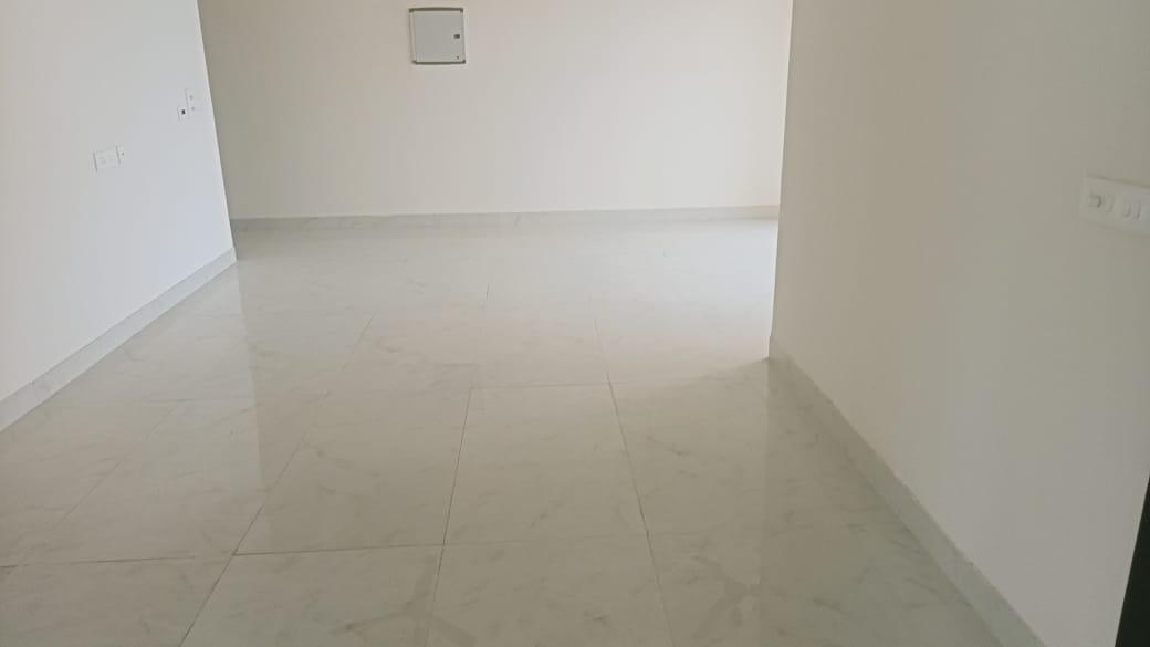 3.5 BHK + Servant Room Apartment For Sale in VVIP Mangal