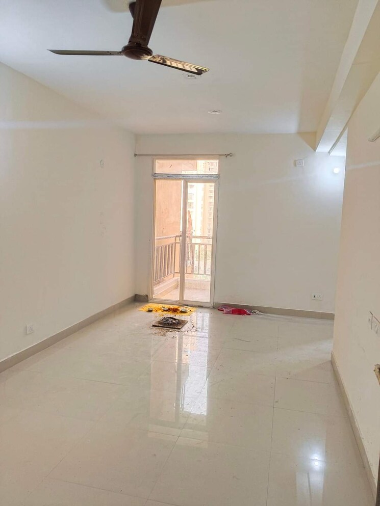 Room, sector 11 3 Bedroom 2500 Sq.Ft. Independent House In Sector 11 Noida 7789861