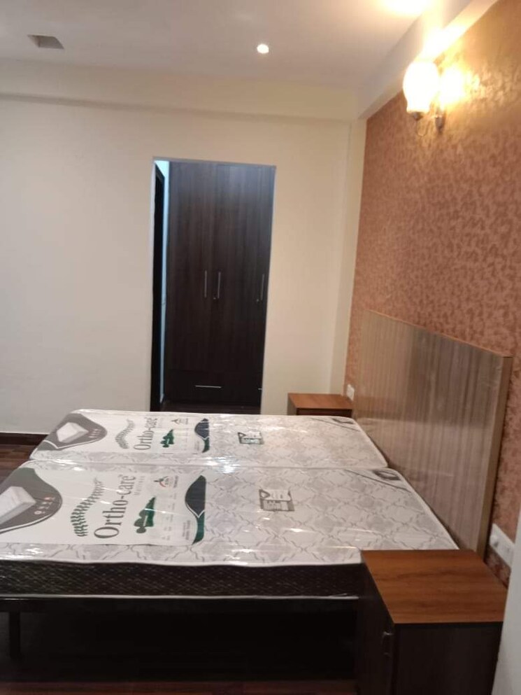 Bedroom, sector 11 3 Bedroom 2500 Sq.Ft. Independent House In Sector 11 Noida 7789861